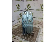 Recambio de peldaño izquierdo para renault s 140/150/160.08/09/170.14 fki (modelo 170.14) 127 kw cabina doble referencia OEM IAM 2