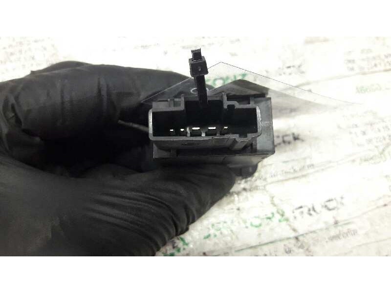 Recambio de boton regulacion de faros para peugeot 206 berlina xt referencia OEM IAM 41925699  