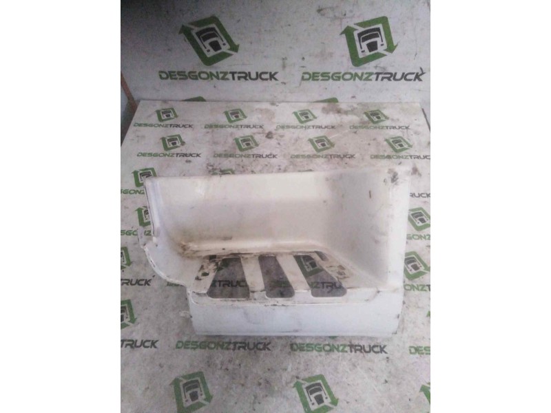 Recambio de peldaño izquierdo para volvo fh xxx fg 4x2 low largo globetrotter (lhh2, l2h2) referencia OEM IAM   