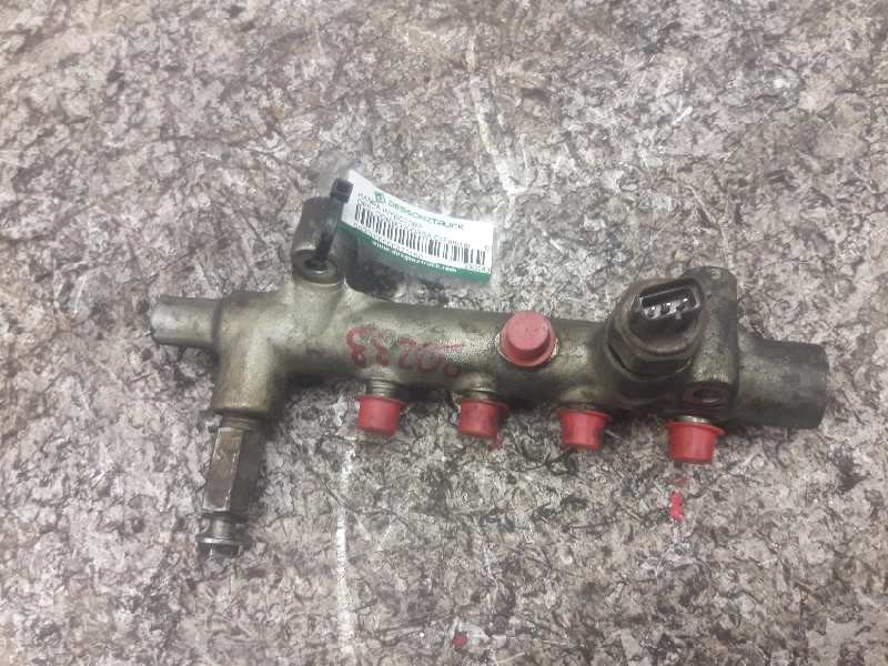 Recambio de rampa inyectora para opel combo (corsa c) familiar referencia OEM IAM 03G04379  