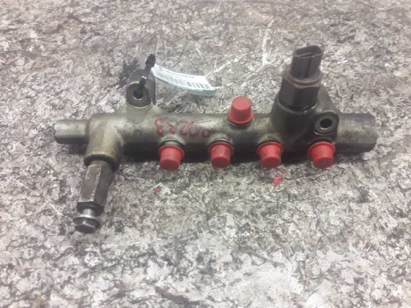 Recambio de rampa inyectora para opel combo (corsa c) familiar referencia OEM IAM 03G04379  