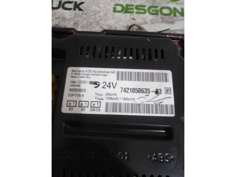 Recambio de cuadro instrumentos para renault premium route 2006 fas 4x2 larga distancia referencia OEM IAM 7421050635  