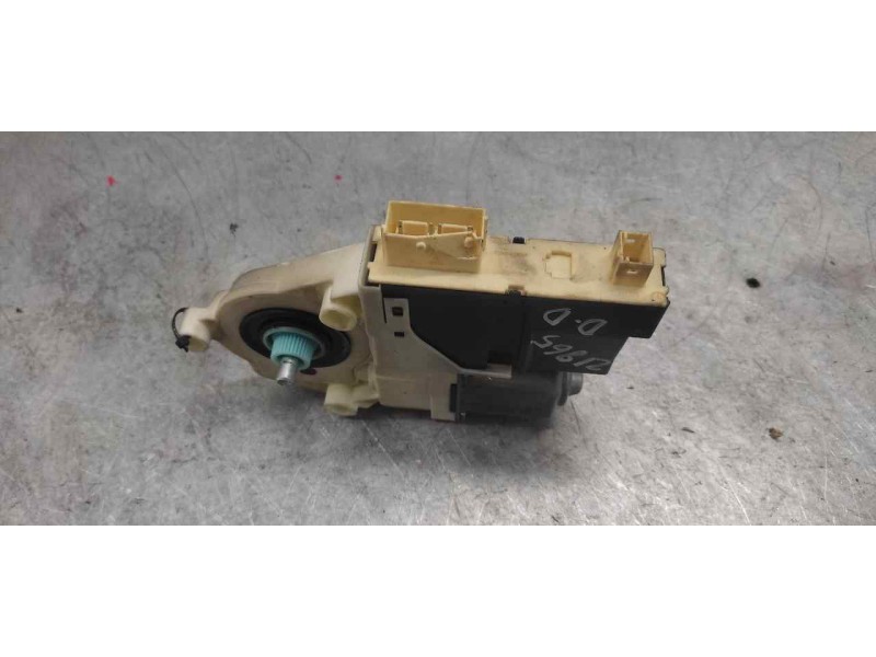 Recambio de motor elevalunas delantero derecho para citroën c4 coupe vtr plus referencia OEM IAM 996388101  