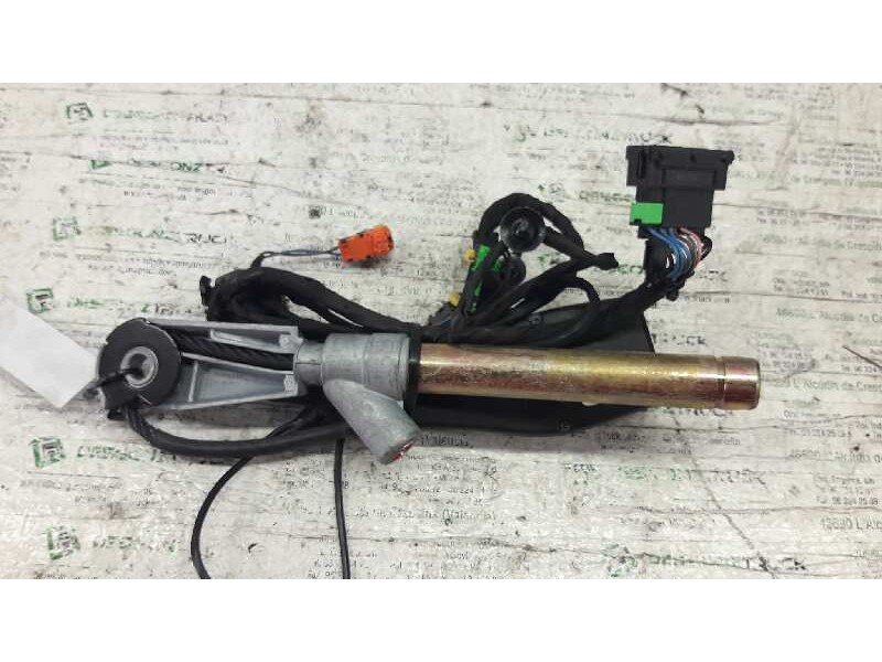 Recambio de pretensor airbag izquierdo para renault megane ii berlina 5p confort authentique referencia OEM IAM   