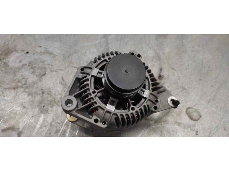 Recambio de alternador para renault laguna (b56) 1.9 dti rt referencia OEM IAM 7700106501 2541976D A13VI207