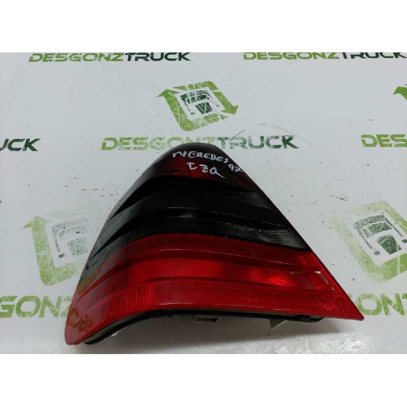 Recambio de piloto trasero izquierdo para mercedes-benz clase c (w202) berlina 200 (202.020) referencia OEM IAM 8203564  