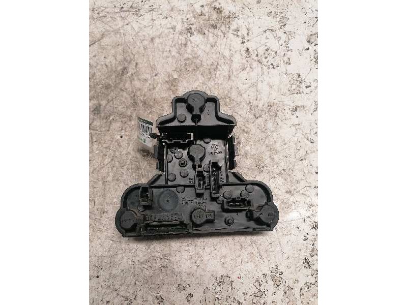 Recambio de portalamparas para volkswagen golf iii berlina (1h1) gl referencia OEM IAM 1H6945257  