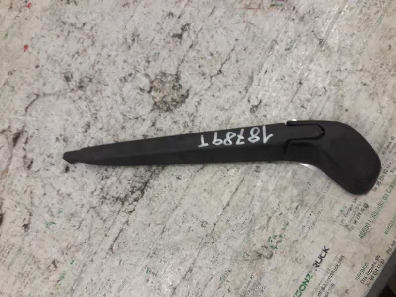 Recambio de brazo limpia trasero para ford focus lim. (cb4) titanium referencia OEM IAM   