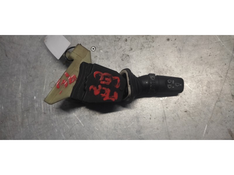 Recambio de mando limpia para ford mondeo berlina (gd) ghia referencia OEM IAM 93BG17K478  