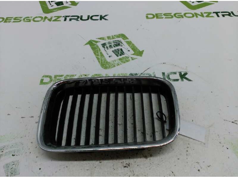 Recambio de rejilla delantera izquierda para bmw serie 3 coupe (e36) 318is se referencia OEM IAM 51138122237  