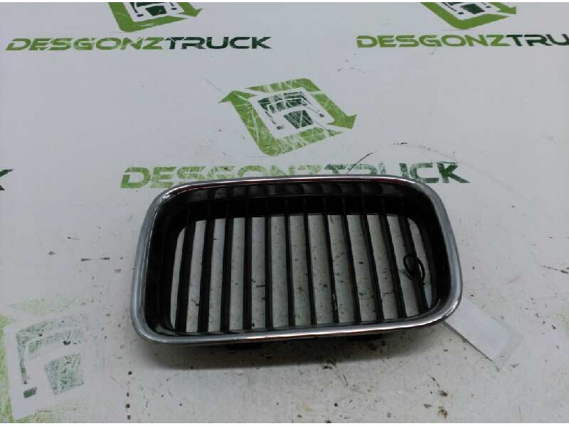 Recambio de rejilla delantera izquierda para bmw serie 3 coupe (e36) 318is se referencia OEM IAM 51138122237  