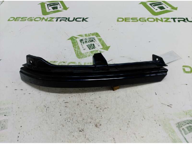 Recambio de moldura para opel zafira a blue line referencia OEM IAM 90580651 BAJO FARO IZQUIERDA BISEL