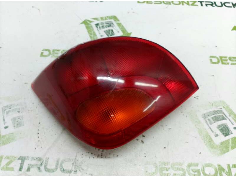 Recambio de piloto trasero izquierdo para ford fiesta berlina básico referencia OEM IAM   