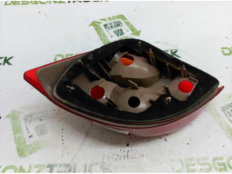 Recambio de piloto trasero izquierdo para ford fiesta berlina básico referencia OEM IAM   