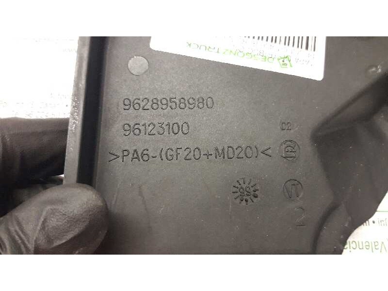 Recambio de tapa distribucion para peugeot 406 berlina (s1/s2) 2.0 hdi referencia OEM IAM 9628958980 96123100 