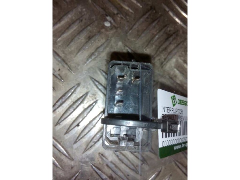 Recambio de interruptor para renault premium route 2006 fas 4x2 larga distancia referencia OEM IAM 5010589807  