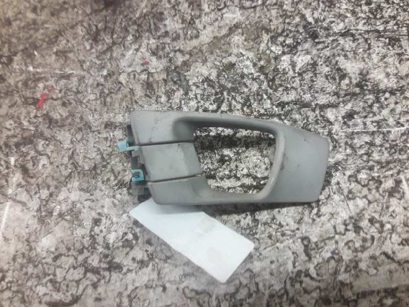 Recambio de maneta interior delantera izquierda para kia carens 2.0 crdi ex monovolumen referencia OEM IAM   