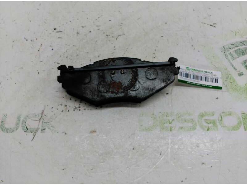 Recambio de pastillas de freno delanteras para chrysler grand voyager 2.8 crd cat referencia OEM IAM   