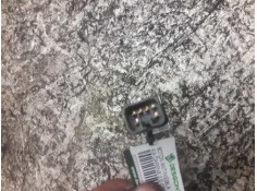 Recambio de boton antiniebla para kia carens 2.0 crdi ex monovolumen referencia OEM IAM  6 PINS  2