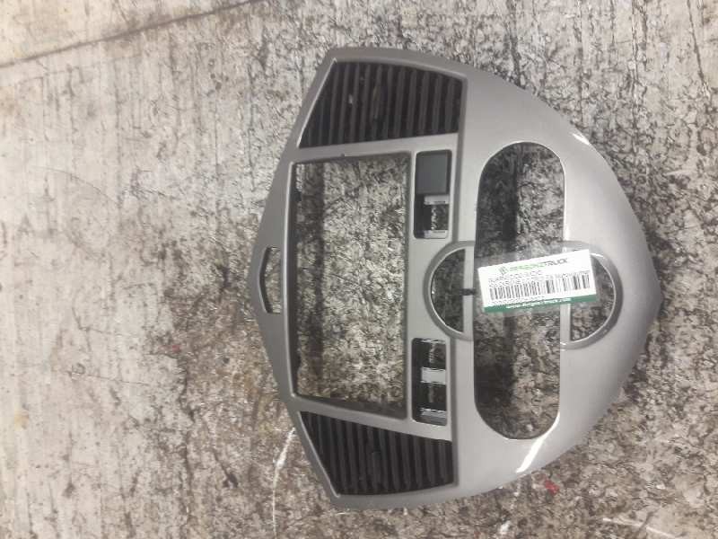 Recambio de guarnecido radio para kia carens 2.0 crdi ex monovolumen referencia OEM IAM   