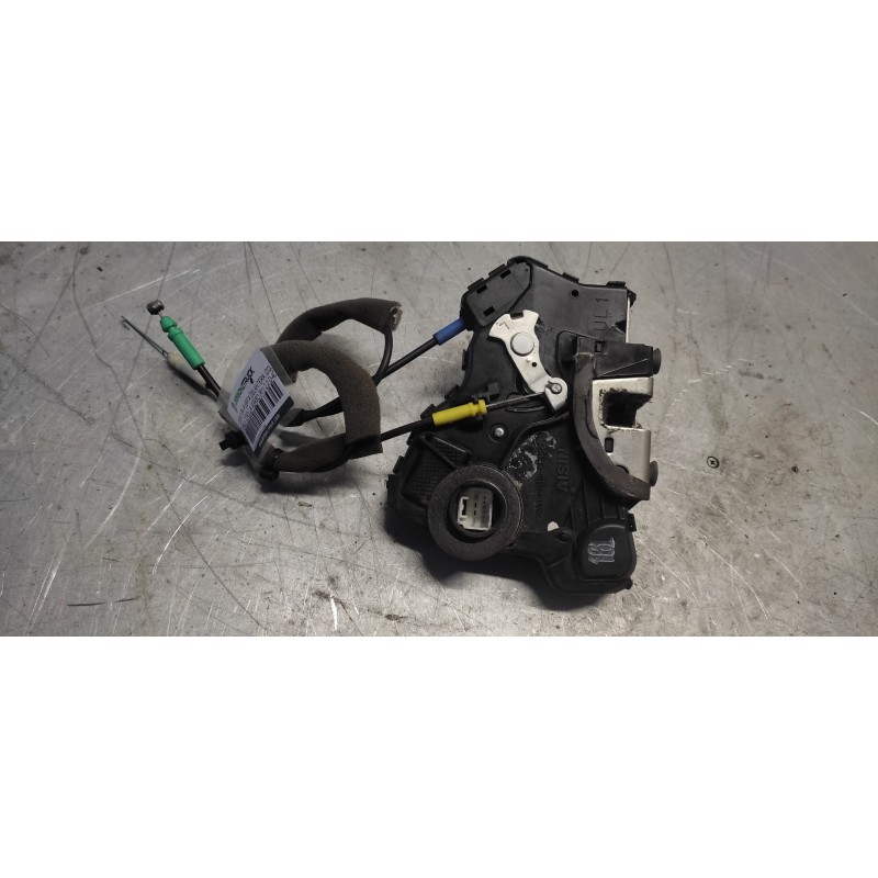 Recambio de cerradura puerta delantera izquierda para toyota corolla verso (r1) 2,2 d-4d sport referencia OEM IAM   6 PINS