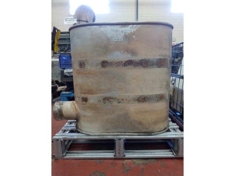 Recambio de silenciador trasero para renault premium distribution 7.2 diesel referencia OEM IAM 5010317668  