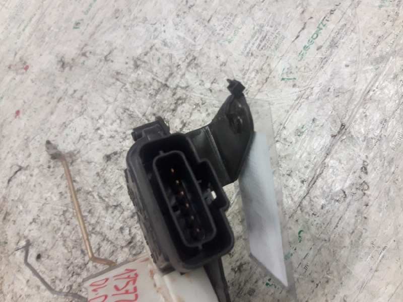 Recambio de cerradura puerta delantera derecha para opel agila básico referencia OEM IAM  6 PINS 