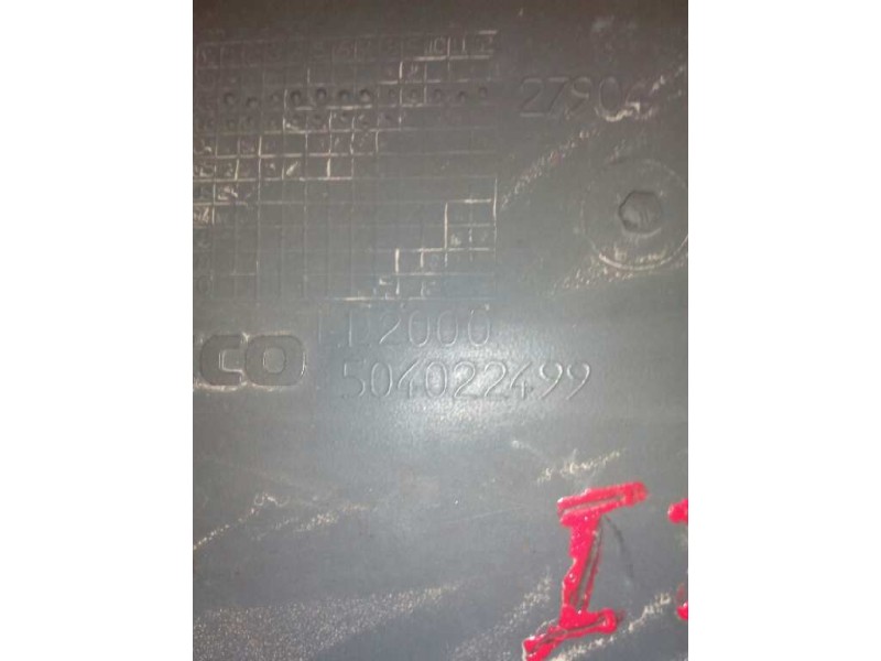 Recambio de moldura trasera cabina para iveco stralis (as) 10.3 diesel referencia OEM IAM IZQUIERDA  