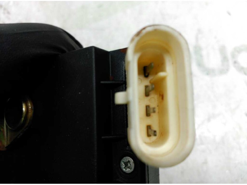 Recambio de cerradura puerta trasera izquierda para opel corsa a city referencia OEM IAM 90159254  