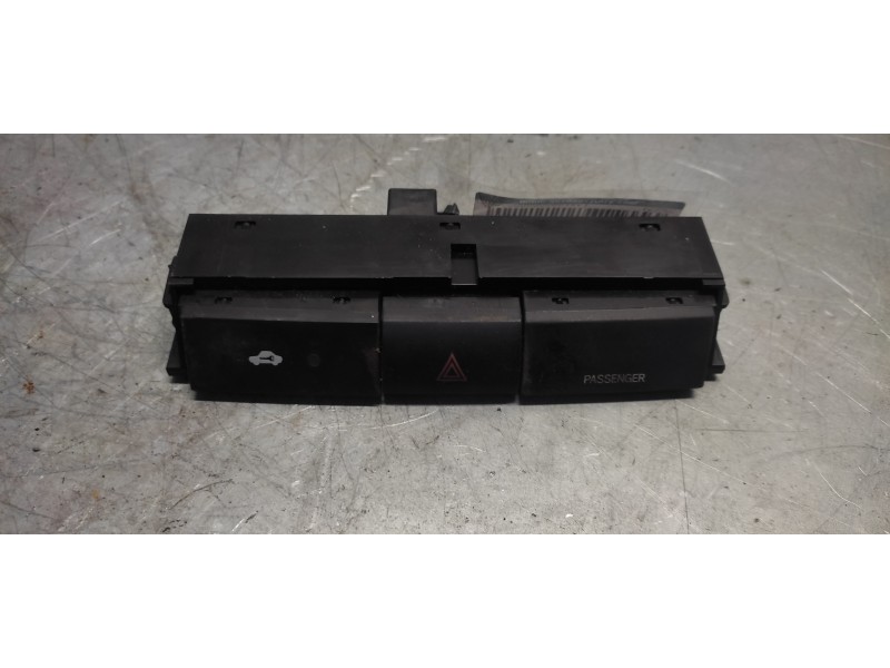 Recambio de warning para toyota corolla verso (r1) 2,2 d-4d sport referencia OEM IAM 153965 14 PINS 