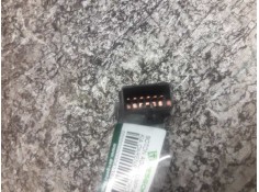 Recambio de boton agua limpia para kia carens 2.0 crdi ex monovolumen referencia OEM IAM  6 PINS  2