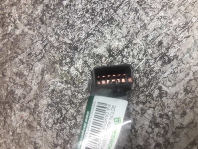 Recambio de boton agua limpia para kia carens 2.0 crdi ex monovolumen referencia OEM IAM  6 PINS 