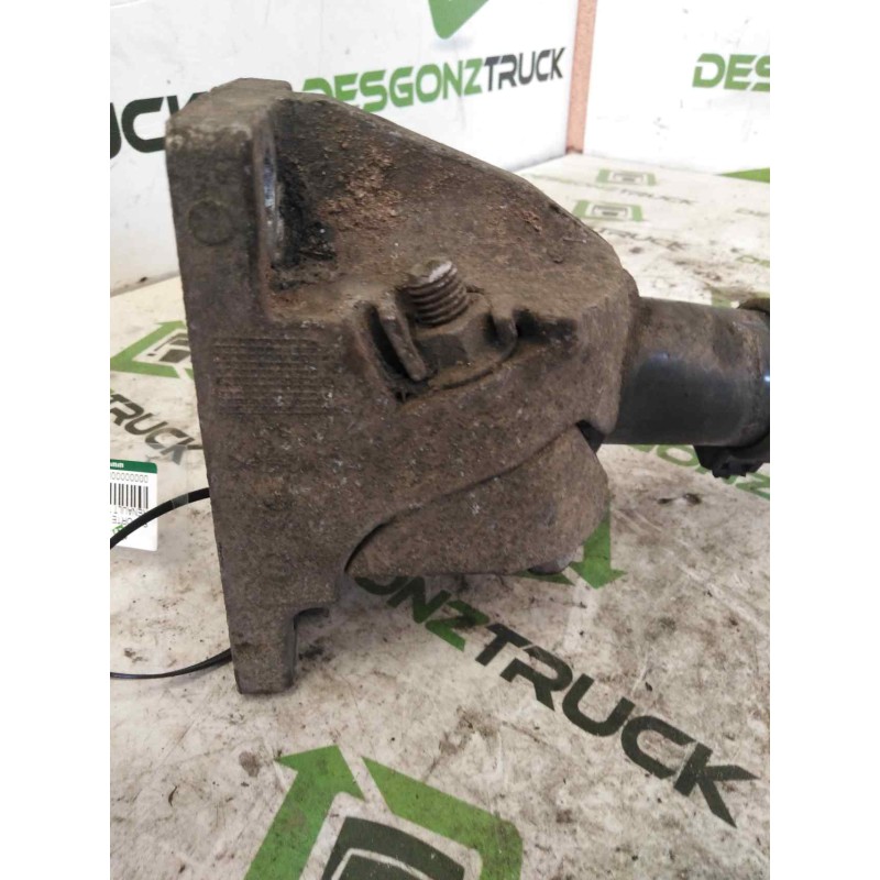 Recambio de soporte guardabarros trasero para renault serie t fg 4x2 cabina high-sleeper referencia OEM IAM IZQUIERDO  