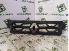 Recambio de rejilla delantera central para renault serie t fg 4x2 cabina high-sleeper referencia OEM IAM   