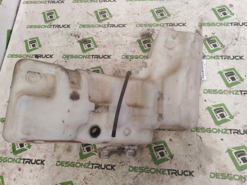 Recambio de deposito limpia para renault serie t fg 4x2 cabina high-sleeper referencia OEM IAM 82303046 82407406 