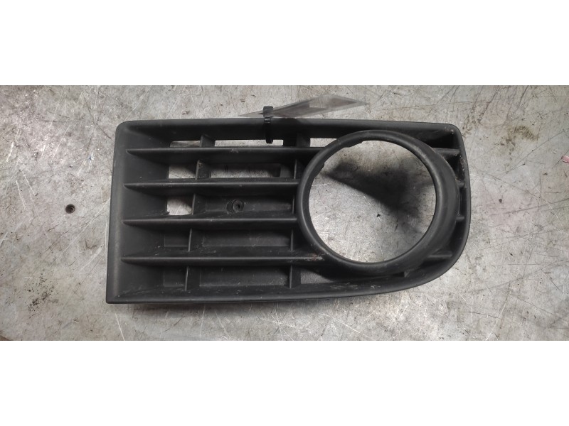 Recambio de rejilla paragolpes derecha para volkswagen golf v berlina (1k1) conceptline (e) referencia OEM IAM 1K0853666B  