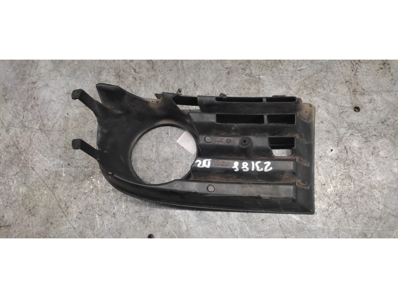 Recambio de rejilla paragolpes derecha para volkswagen golf v berlina (1k1) conceptline (e) referencia OEM IAM 1K0853666B  