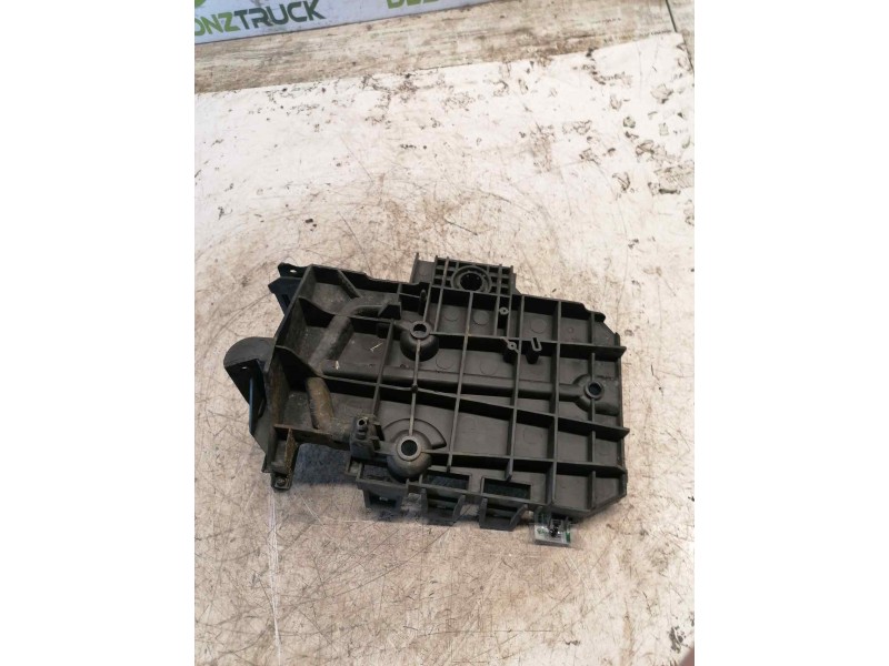 Recambio de soporte bateria para peugeot 407 st sport pack referencia OEM IAM 9645693080  