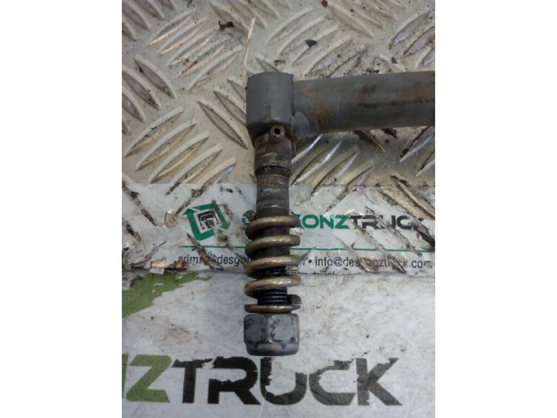 Recambio de brazo retrovisor izquierdo para iveco daily caja abierta / volquete referencia OEM IAM   