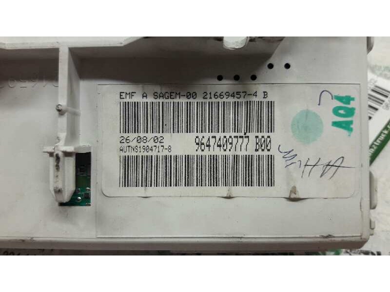 Recambio de pantalla multifuncion para peugeot 206 berlina x-line referencia OEM IAM 9647409777  