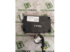 Recambio de caja reles / fusibles para renault serie t fg 4x2 cabina high-sleeper referencia OEM IAM 21717590  