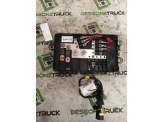 Recambio de caja reles / fusibles para renault serie t fg 4x2 cabina high-sleeper referencia OEM IAM 21717590   2