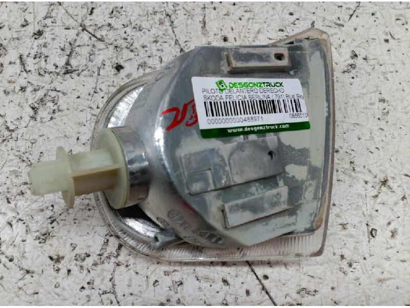 Recambio de piloto delantero derecho para skoda felicia berlina ( 791) blue sky referencia OEM IAM 086651501RF  