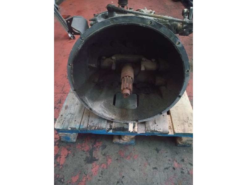 Recambio de caja cambios para pegaso trucks serie 1200 1236 referencia OEM IAM 16S130 1295052244 70170306080