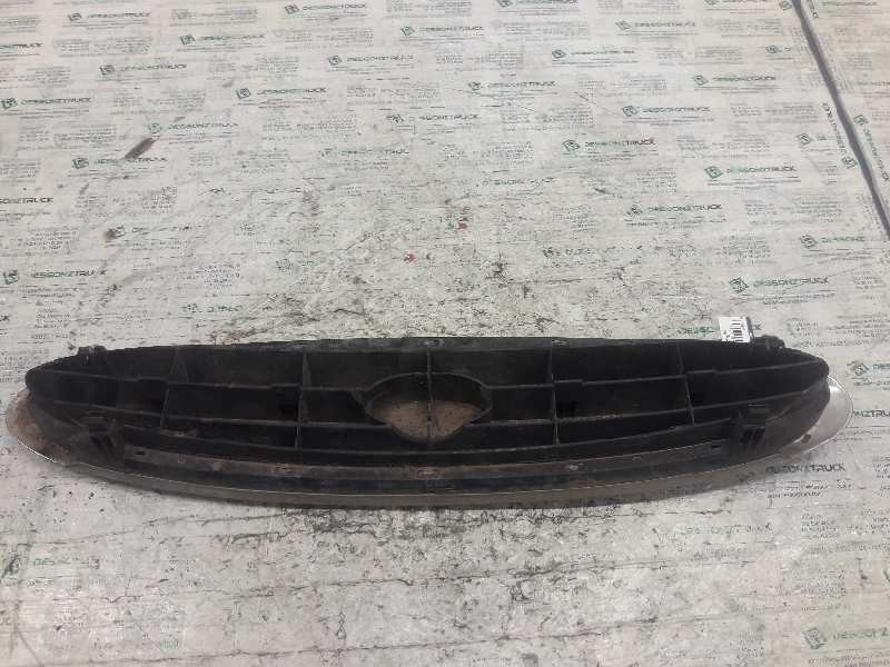 Recambio de rejilla delantera central para ford mondeo berlina (gd) clx referencia OEM IAM 96BG8200  