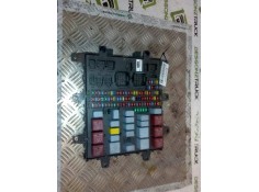 Recambio de caja reles / fusibles para renault magnum ab 2005 cabina adel.tractor semirr. gv  4x2 4xx.18 gran espacio referencia