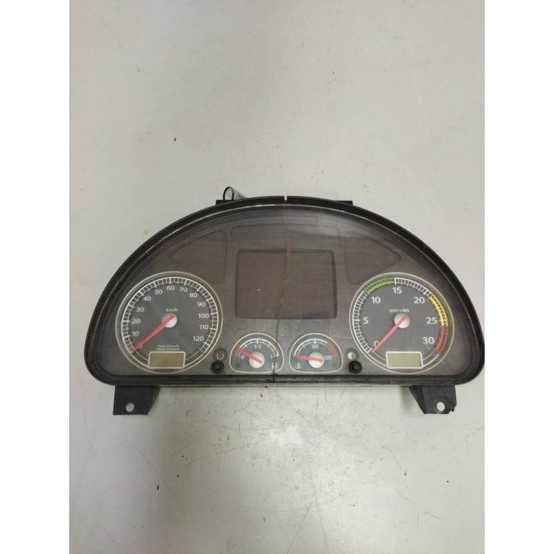 Recambio de cuadro instrumentos para iveco stralis (as) fsa t / fp lt 4x2 gran espacio referencia OEM IAM 504226363  