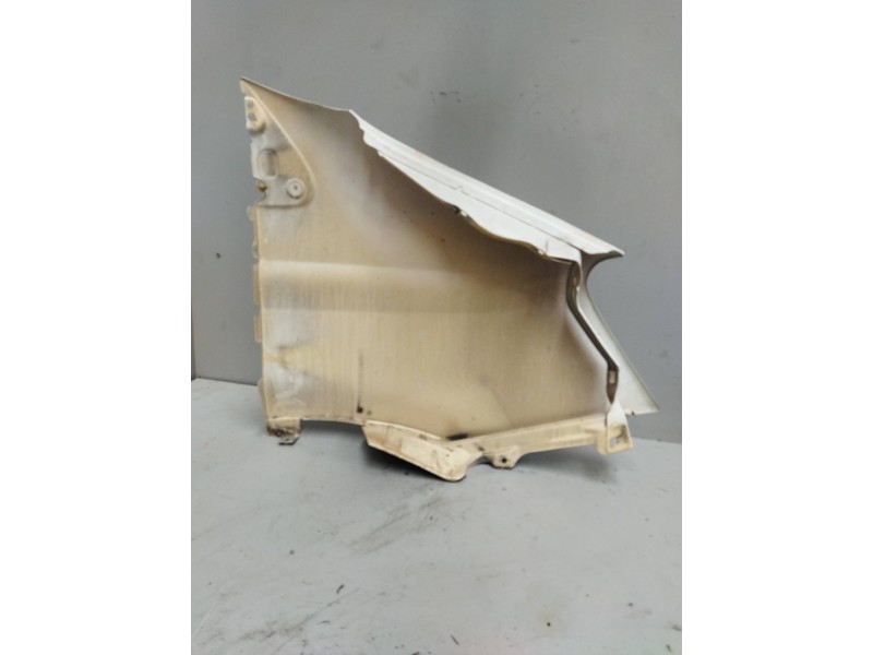 Recambio de aleta delantera izquierda para iveco daily pr referencia OEM IAM 3800002 5801352974 