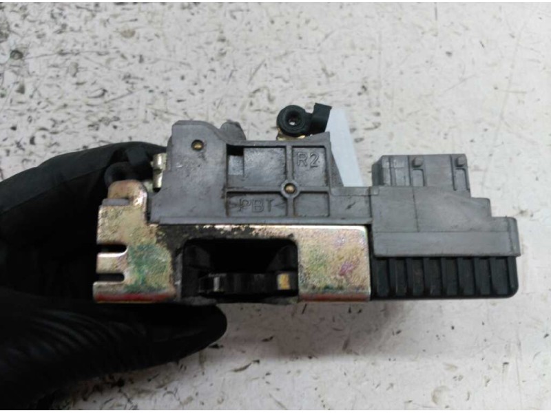 Recambio de cerradura puerta delantera derecha para peugeot 206 berlina xr referencia OEM IAM   