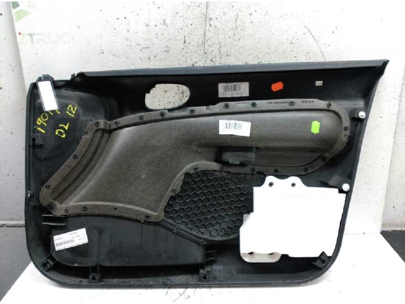 Recambio de guarnecido puerta delantera izquierda para peugeot 206 berlina x-line referencia OEM IAM   